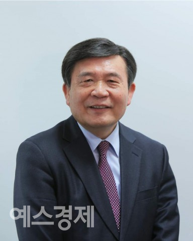 사단법인 한국PR기업협회의 제18대 회장에 KPR의 신성인 대표가 연임됐다.