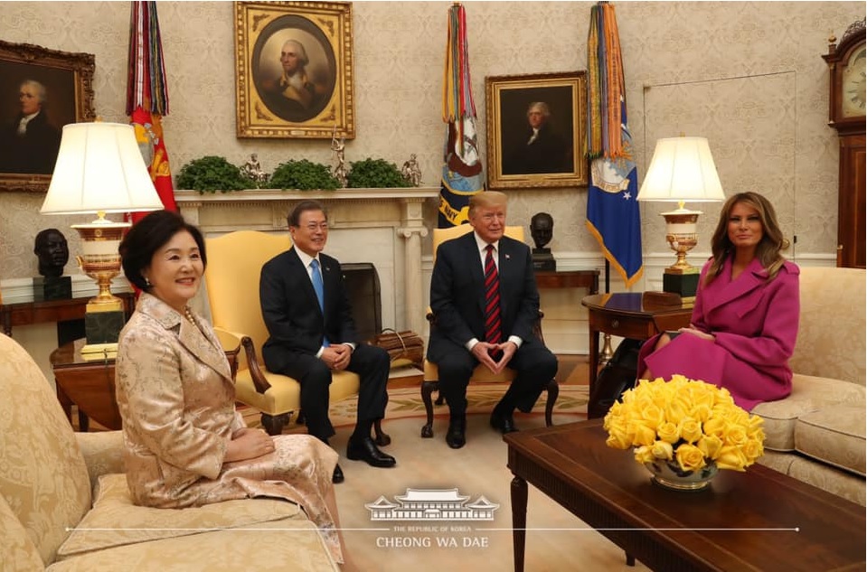 문재인 대통령과 김정숙 여사는 트럼프 대통령과 멜라니아 여사의 초청으로 4월10일부터 11일까지 미국을 공식 실무 방문하여 정상회담을 가졌다.(사진=청와대)