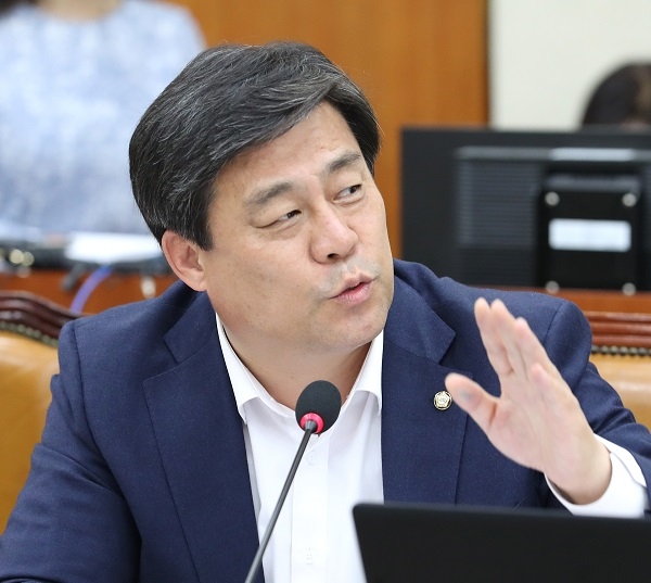 자유한국당 김선동 의원