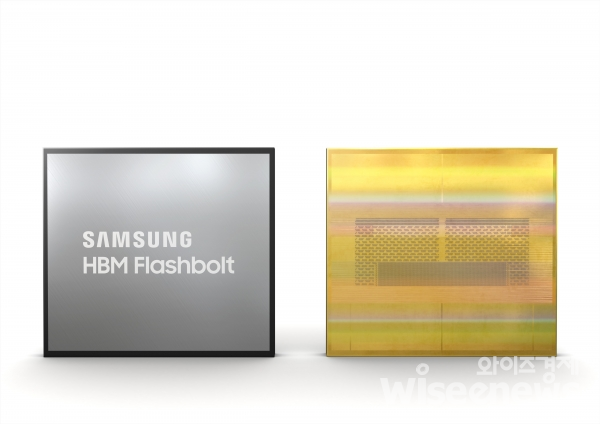 삼성전자 3세대 16GB HBM2E D램 '플래시볼트'/삼성전자